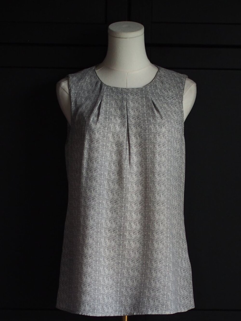 Banana Republic Sleeveless Blouse